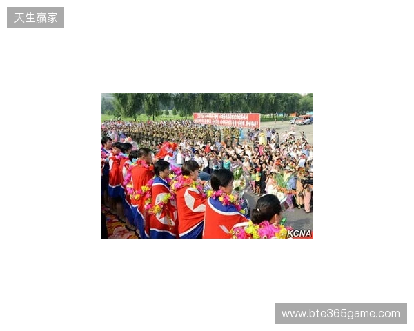 夺得湘超冠军!永州队球员乘坐花车回城,市民夹道欢迎