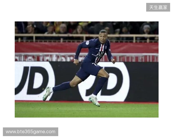 跟队：姆巴佩继续进行单独有球训练，希望能随队前往曼城